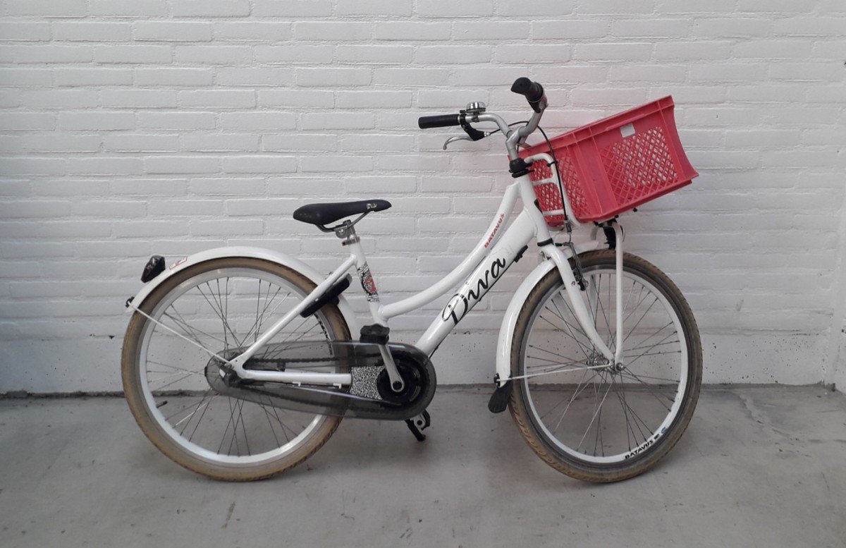 Batavus Diva Wit Glans 24 Meisjes